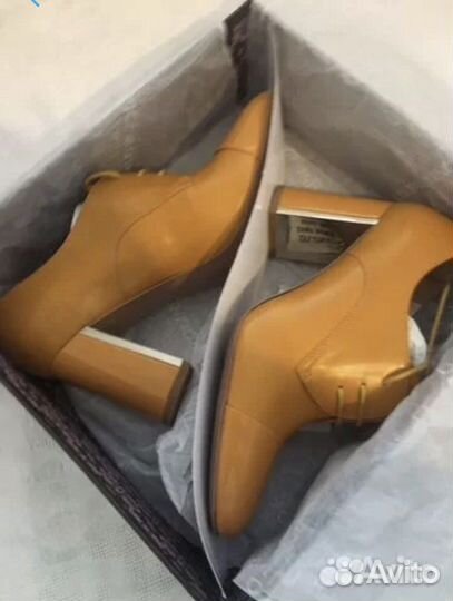 Ботинки кожа новые Carlo Pazolini 38,5 охра