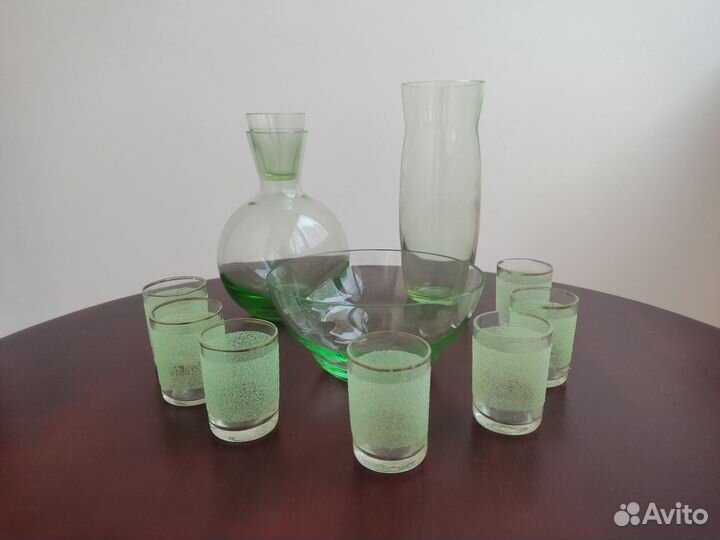 Стеклянная ваза СССР, графин,стопочки, салатница