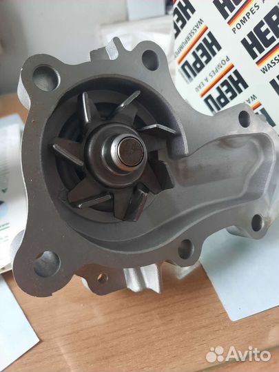 Помпа mitsubishi гольф лансер.дв.1.3,1.6 16кл