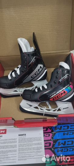 Коньки хоккейные CCM jetspeed FT680 YTH 12R