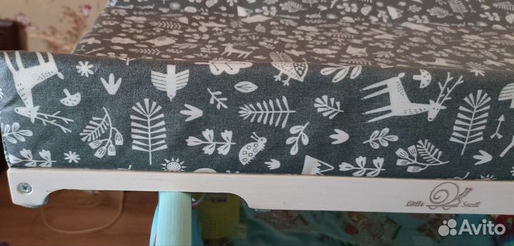 Пеленальная доска на кроватку