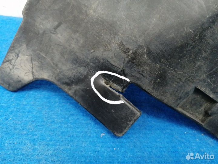 Направляющая воздушного потока дефлектор радиатора