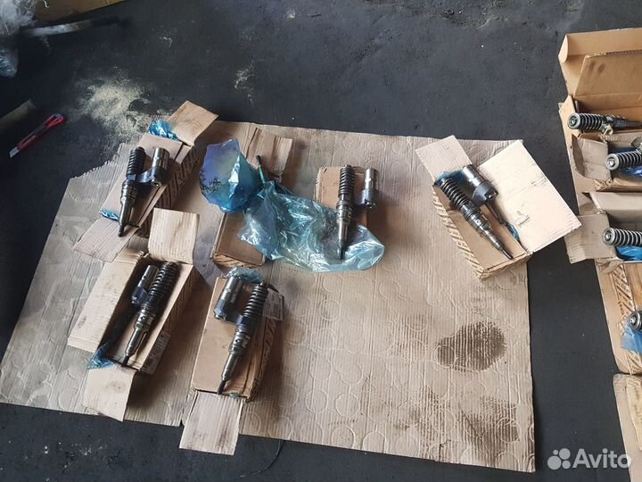 Форсунка 504287069 Ивеко Траккер Cursor 13 Euro 5