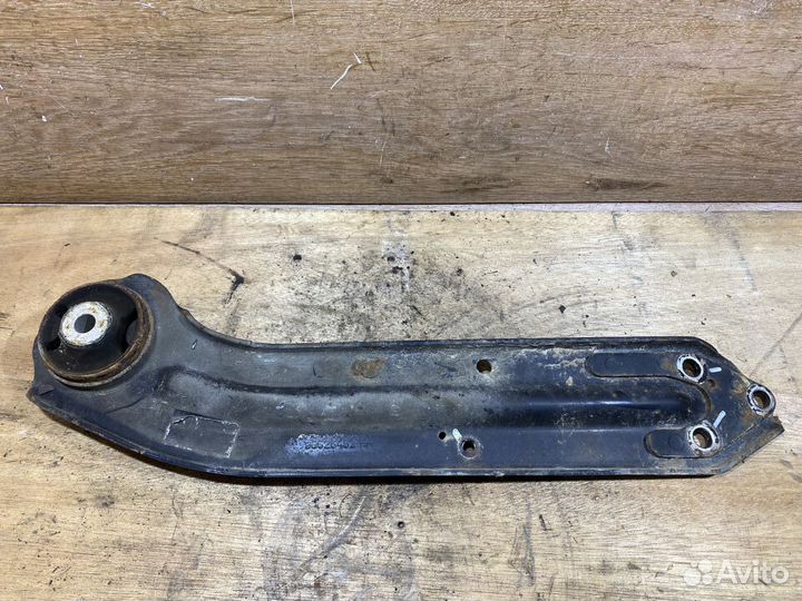 Рычаг задний продольный правый Opel Antara