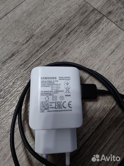 Беспроводная зарядка Samsung ep-p5200