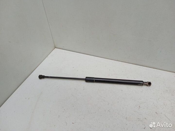 Амортизатор багажника Peugeot 308 1.6 2010