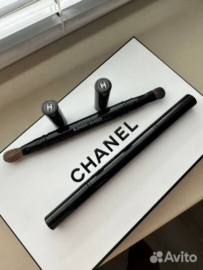 Кисть Chanel