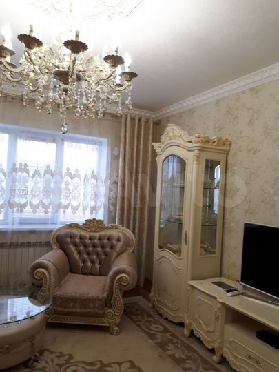 4-к. квартира, 104 м², 2/5 эт.