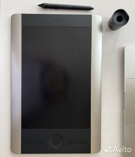 Графический планшет Wacom Intuos Pro M