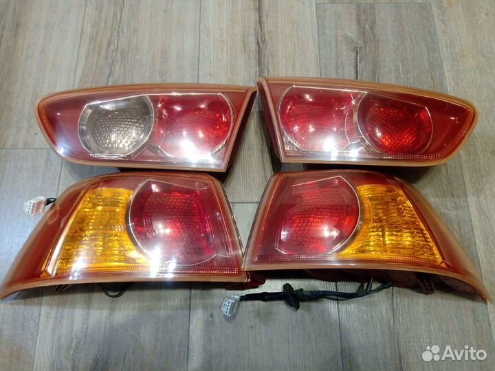 Фонари задние Mitsubishi Lancer X. Комплект