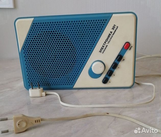 Радиоприемник трехпрограммный