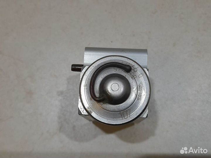 Клапан кондиционера VAG