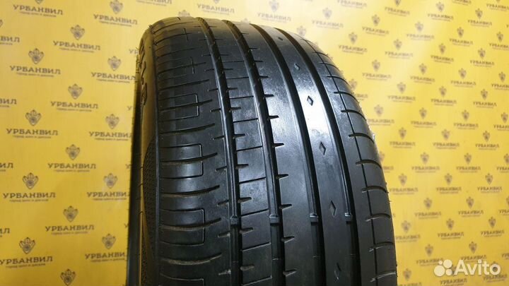Accelera PHI-R 235/50 R18 101Y