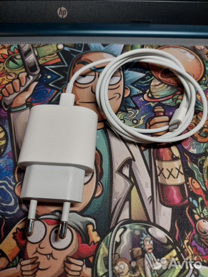 Зарядка на iPhone 20w