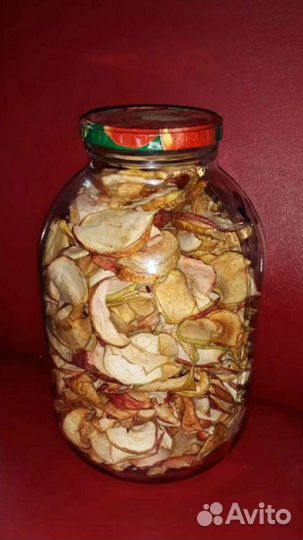 Банка с сухофруктами
