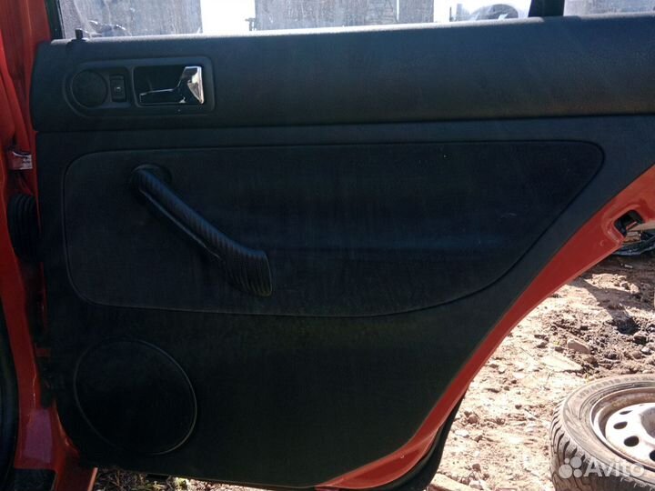 Комплект дверных карт volkswagen golf