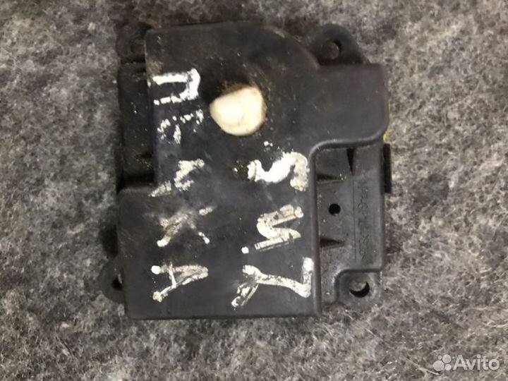 Мотор печки Suzuki Grand Vitara JT J20A