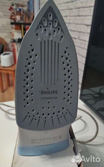 Утюг с парогенератором Philips GC 3320