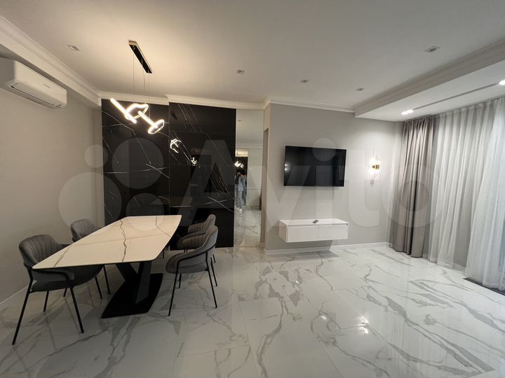 3-к. квартира, 120 м², 1/3 эт.