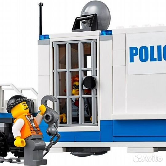 Конструктор Лего Сити Мобильный командный центр