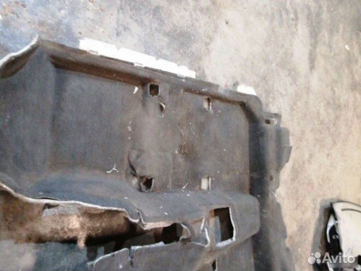 Ковер салона Subaru Tribeca B9