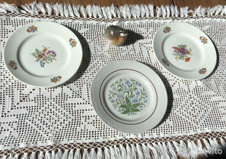 Антикварные фарфоровые тарелки времен СССР