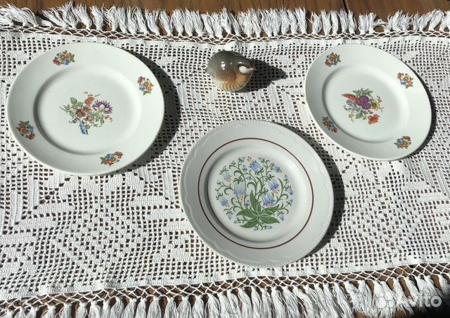 Антикварные фарфоровые тарелки времен СССР