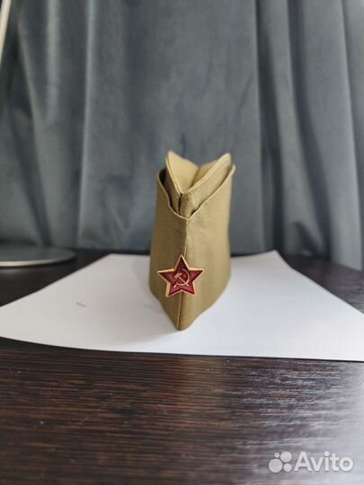 Солдатская пилотка