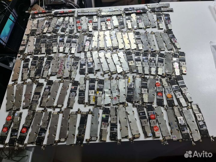 Материнки iPhone 5,5s под ремонт