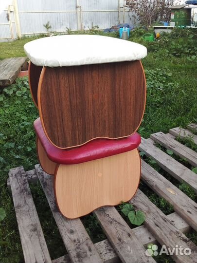 Табуретик мягкий