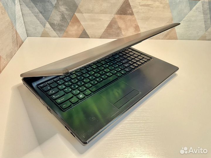 Ноутбук Lenovo / SSD 120Гб