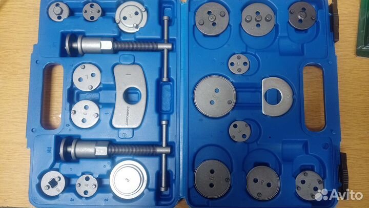 Набор для возврата тормозных колодок 21 пр