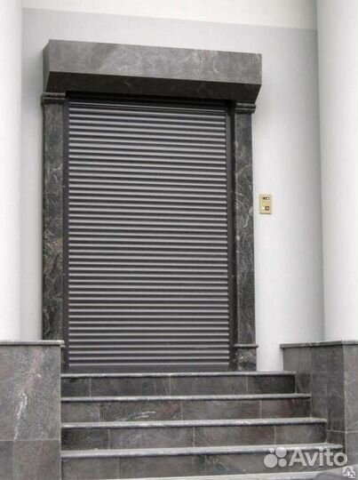 Рольставни на вход 810х1700