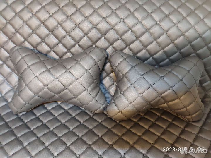 Автомобильная подушка на сиденье