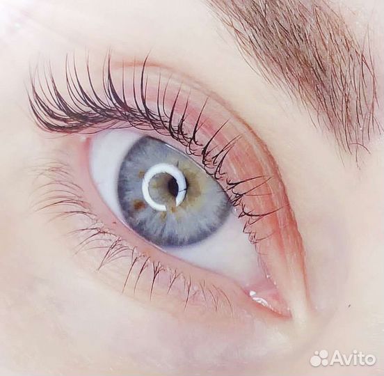 Ламинирование ресниц и окрашивание бровей