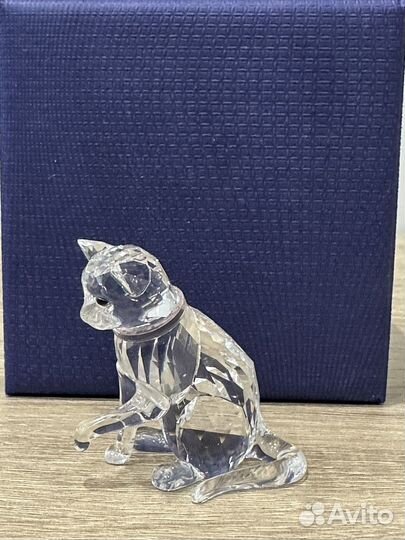 Swarovski кот