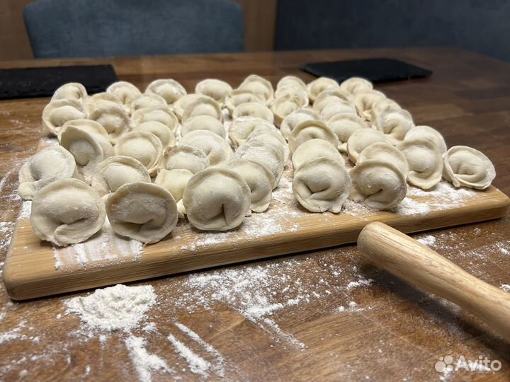 Пельмени домашние, перцы фаршированные