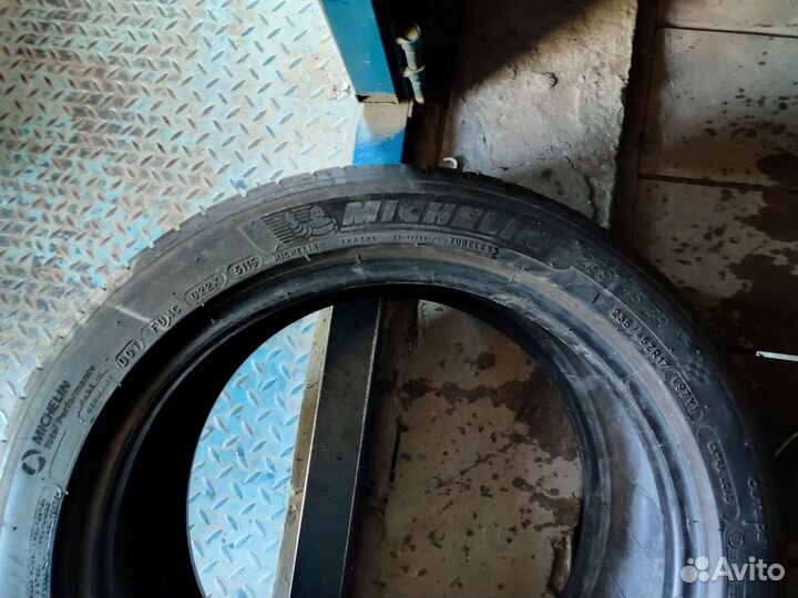 Michelin Pilot Sport 4 235/45 R17