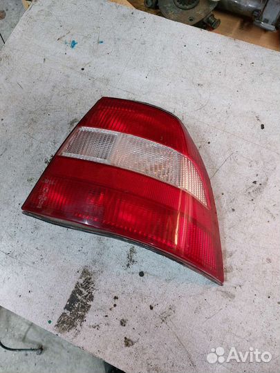 Фонарь задний правый Opel Vectra b Опель вектра б