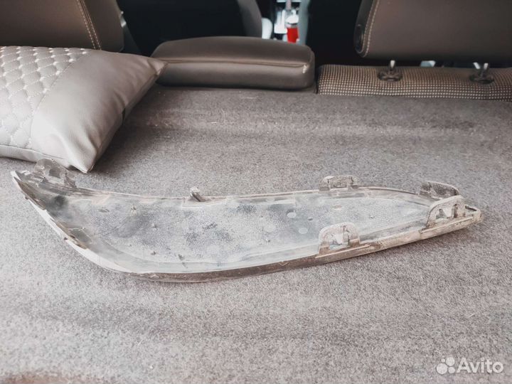 Заглушка (решетка) бампера Opel Astra H 04 левая