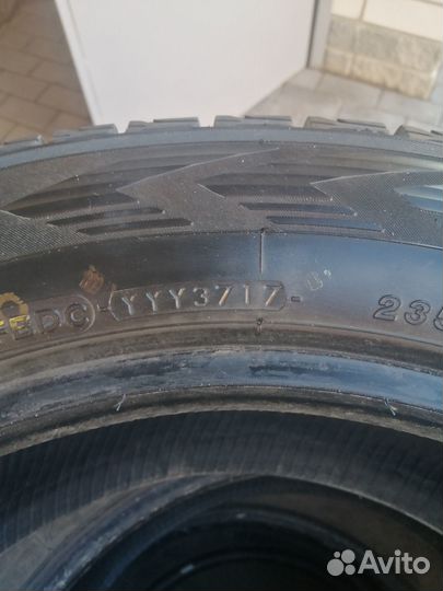 Yokohama Ice Guard G075 235/60 R18