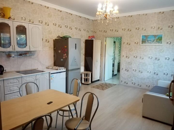 2-к. квартира, 57 м², 2/3 эт.