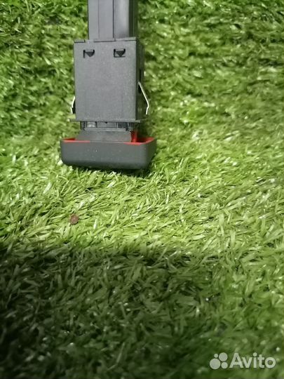 Кнопка аварийной сигнализации 8E0941509 Audi A4 B6