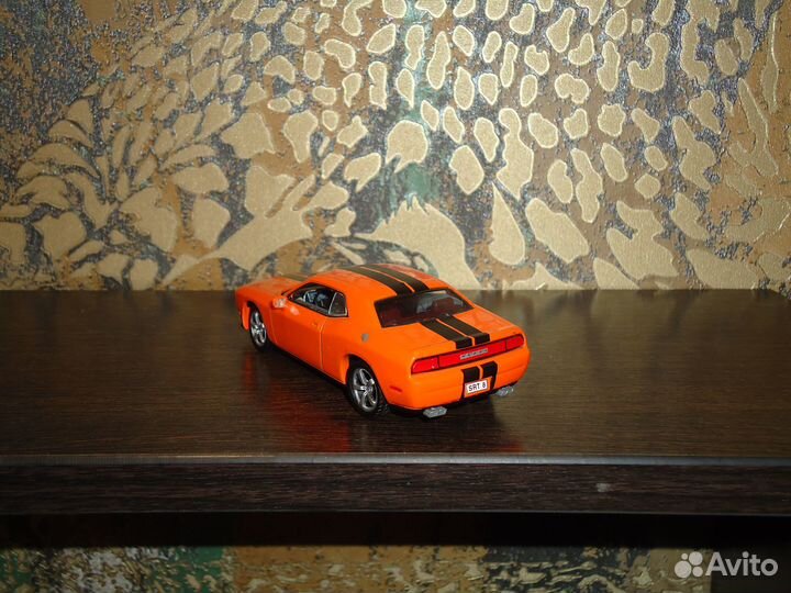 Dodge Challenger SRT-8