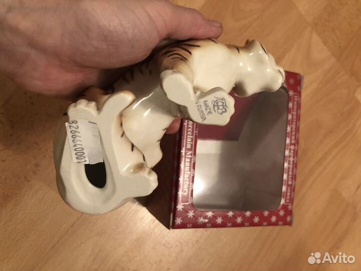 Тигр сидящий ифз статуэтка