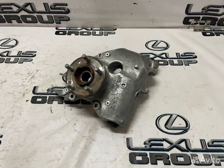 Кулак поворотный задний правый Land Rover Range