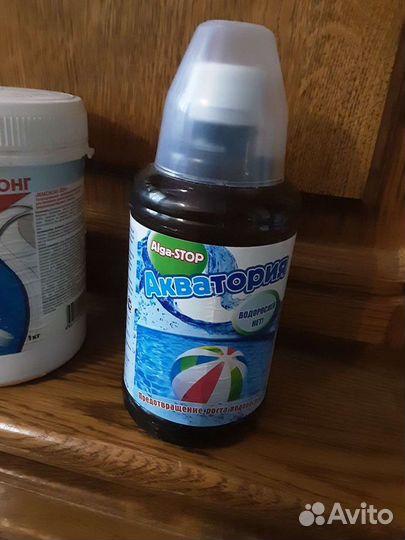 Средство от водорослей в бассейне