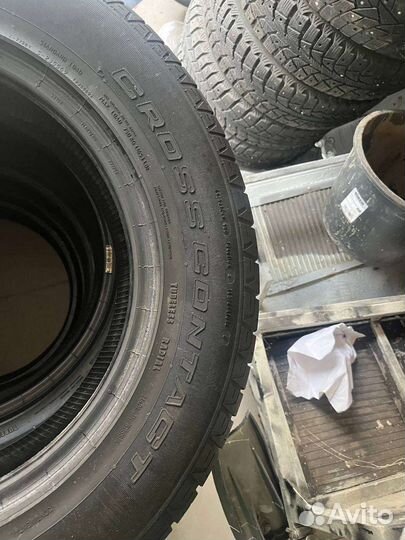 Continental CrossContact LX25 215/65 R16 98H