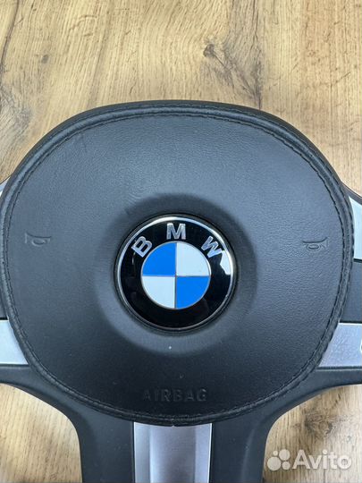 BMW M руль