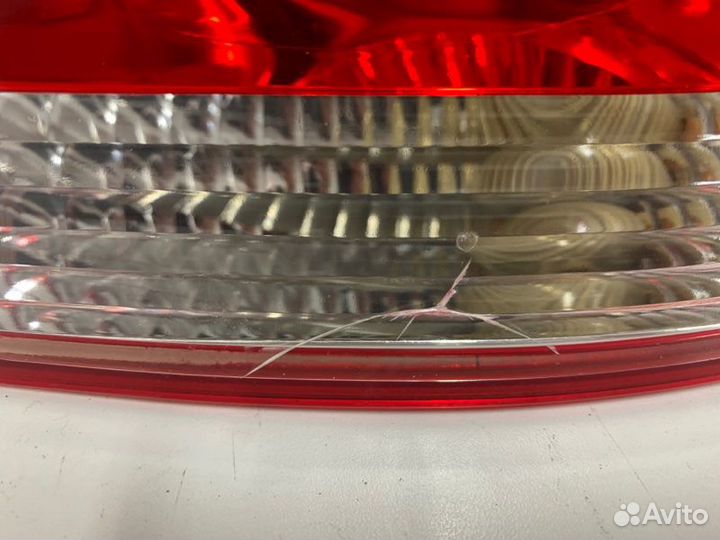 Фонарь правый Volkswagen Touareg 2002-2007